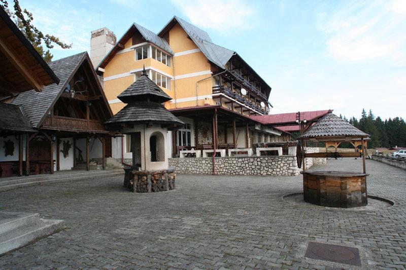 Cabana Trei Brazi Hotel Predeal Exterior photo